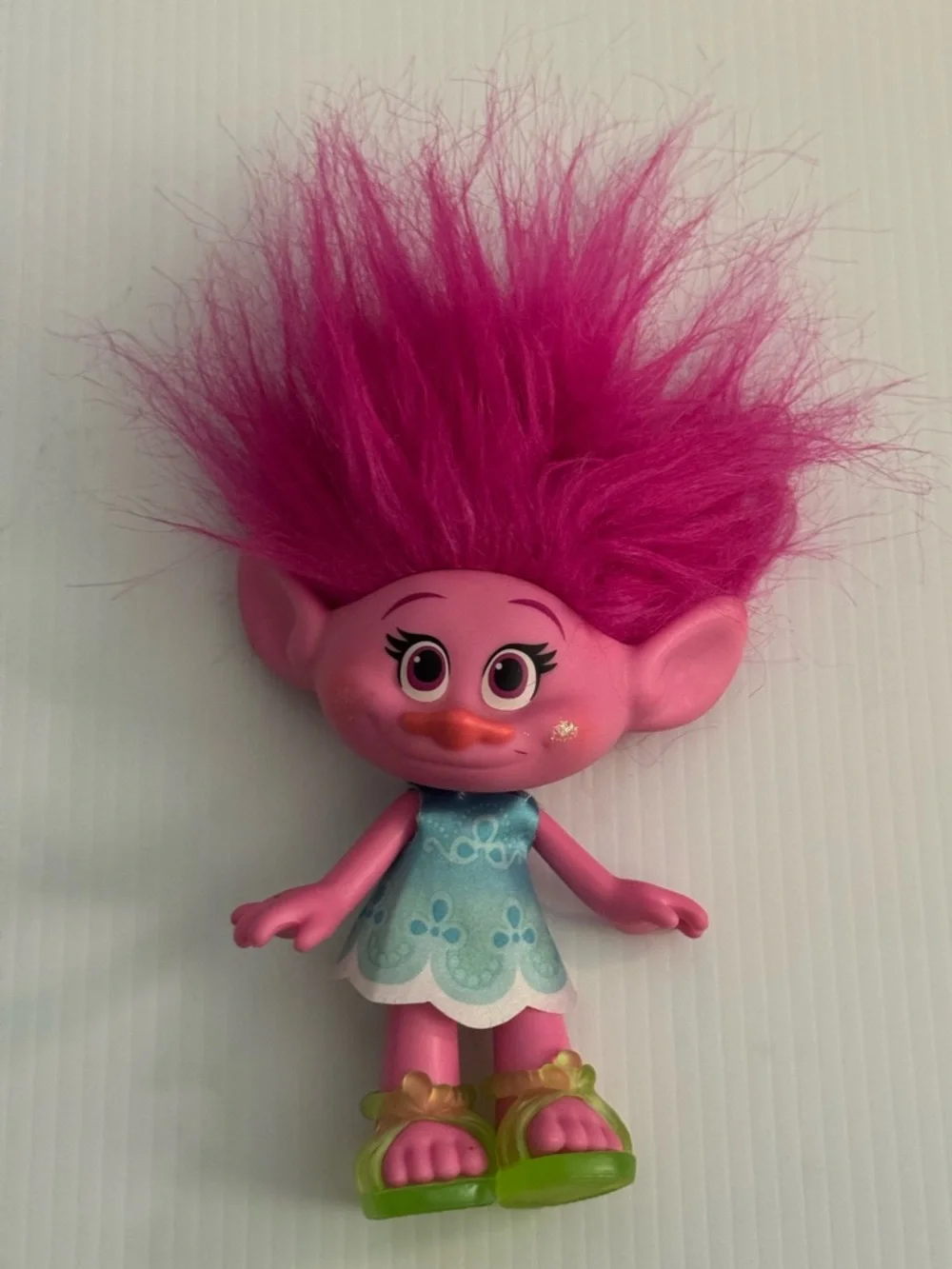 DREAMWORKS TROLLS Poppy 9-Inch Figure COLLECTIBLE